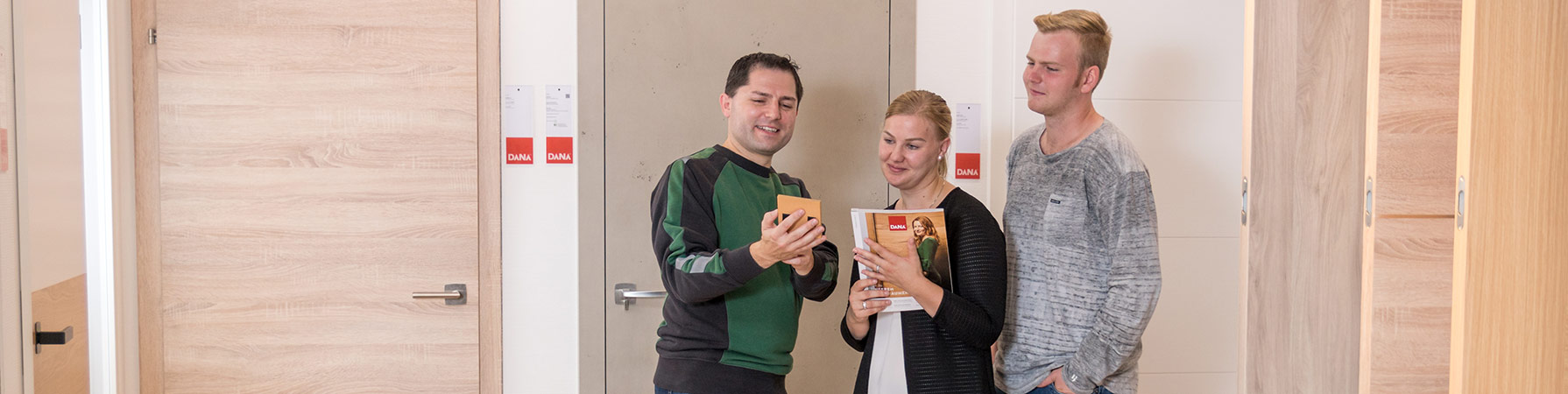 LifeLine Weyland Türen Weyland Beratungsstudio "Life-Line" in St. Florian – 300 m² Ausstellungsfläche für Böden, Türen, Terrassen und mehr