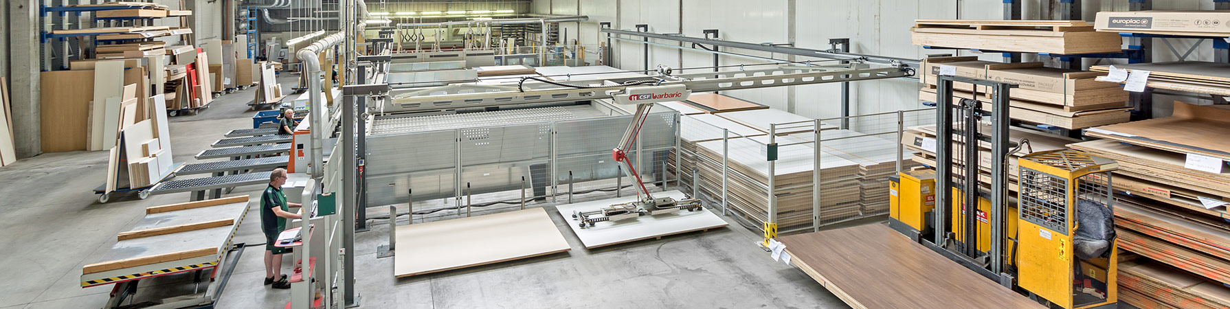 Zuschnitt und Bekantungsanlage St. Florian am Inn Zuschnitt & Bekantung durch Weyland - Passgenaue Produkte und maßgeschneiderte Lösungen für individuelle Kundenwünsche